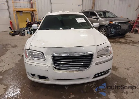 2014 Chrysler 300 Touring из США, поврежденный, VIN 2C3CCAAG2EH107032